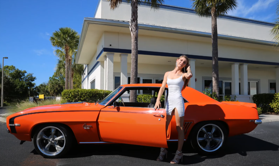 1969 Huggar Orange Camaro.png