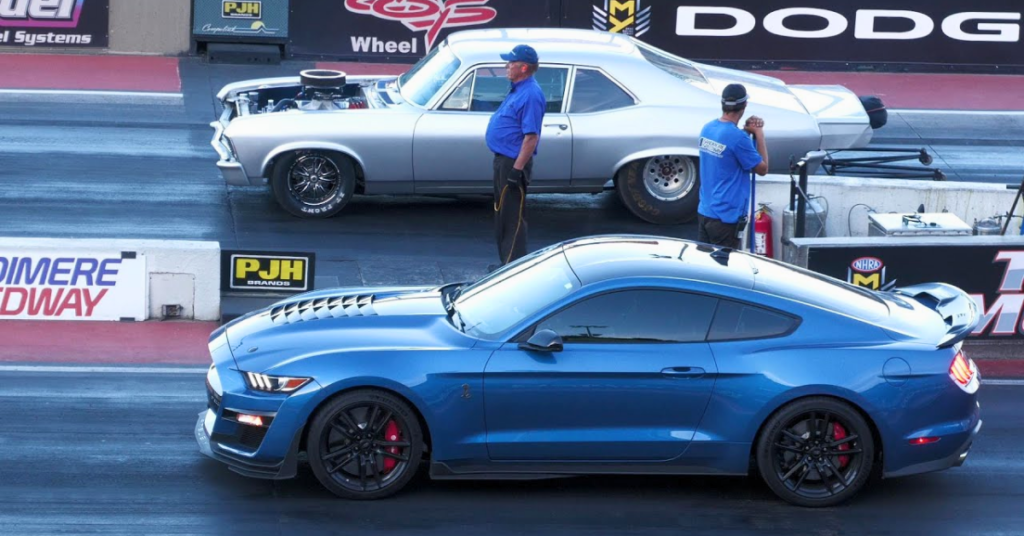 Drag-Racing-Old-School-Vs-Modern-Muscle-Cars-1-1024x536.png